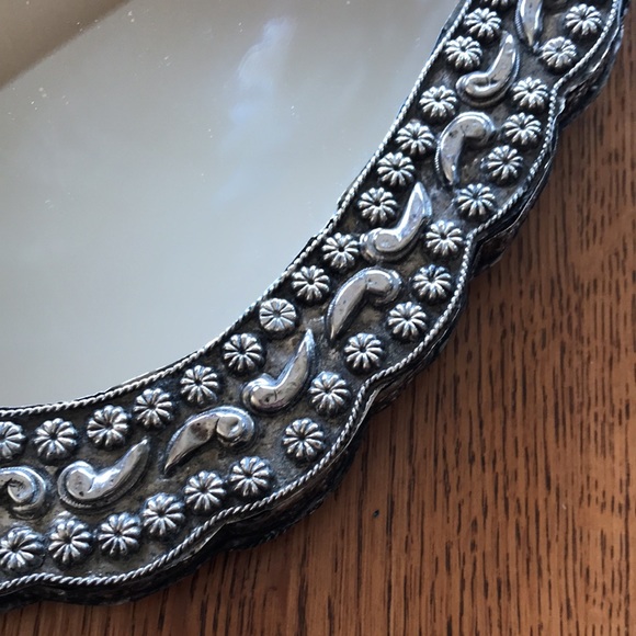 Mirror - Picture 3 of 12